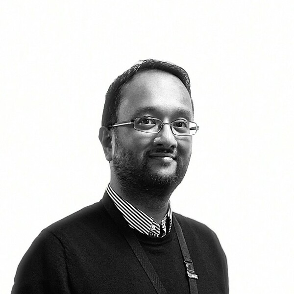 Dr. Rajesh Gupta